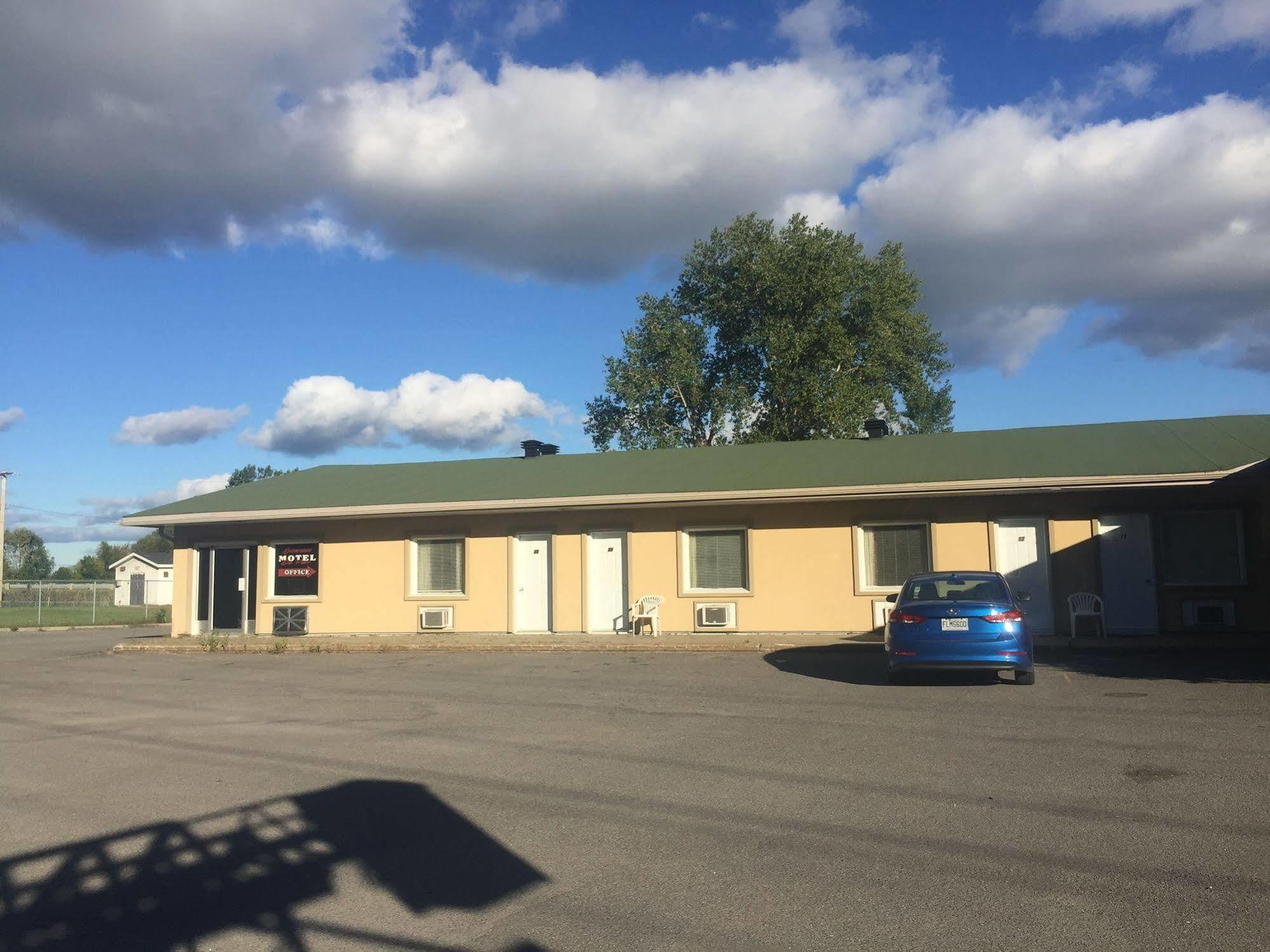 Motel Du Parc Masson Gatineau Esterno foto